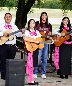 SACHS mariachis