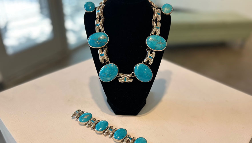 Art piece - necklace and bracelet with blue stones