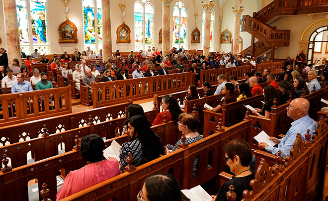 Chapel attendees