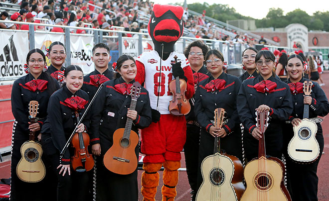 Red the Cardinal and Mariachi Cardenal