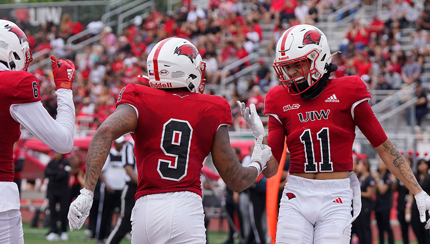 UIW football players