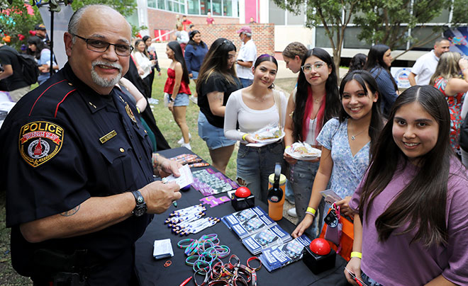 UIWPD with students