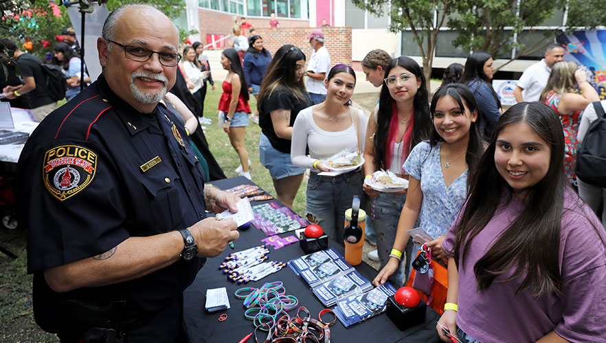 UIWPD with students