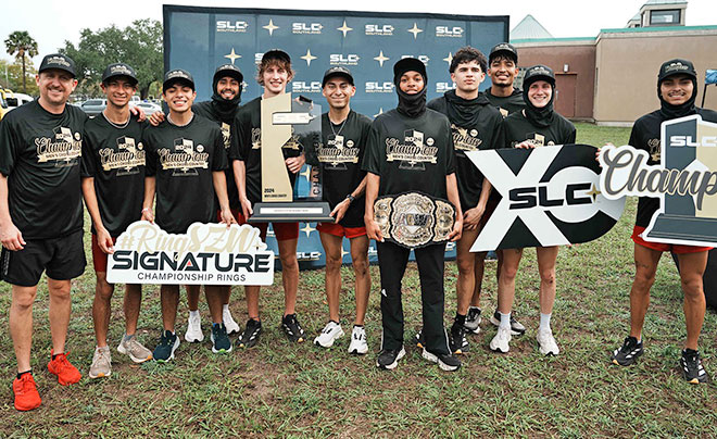 UIW Cross Country team