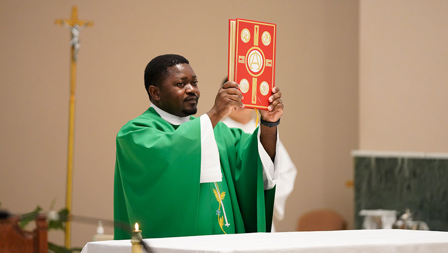 Fr. Benny Kupangula Lipalata